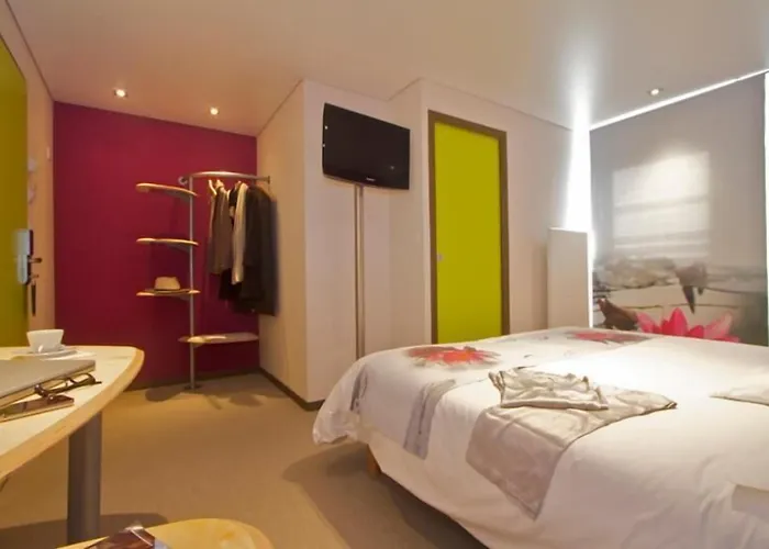 Logis Hotel Novalis Quimperle